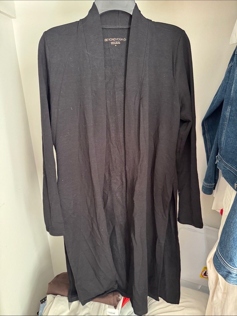 Beyond yoga black duster M